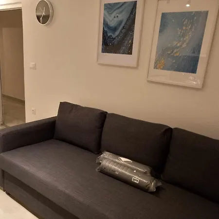 T'n't Daire Pag Town